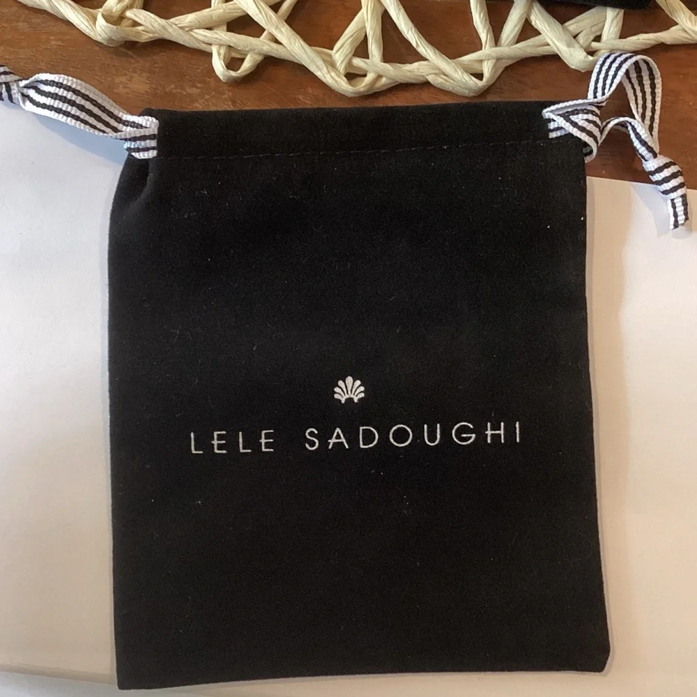 🆕 LELE SADOUGHI STONE STACKED SIGNED PIERCED EARRINGS-NEW ON CARD W POUCH! - Picture 7 of 7